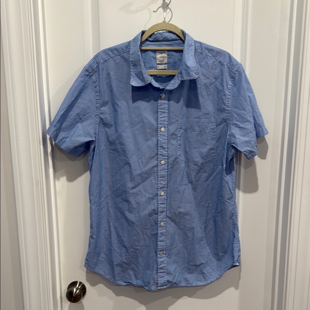 GAP Men's Light Blue Striped Casual Shirt